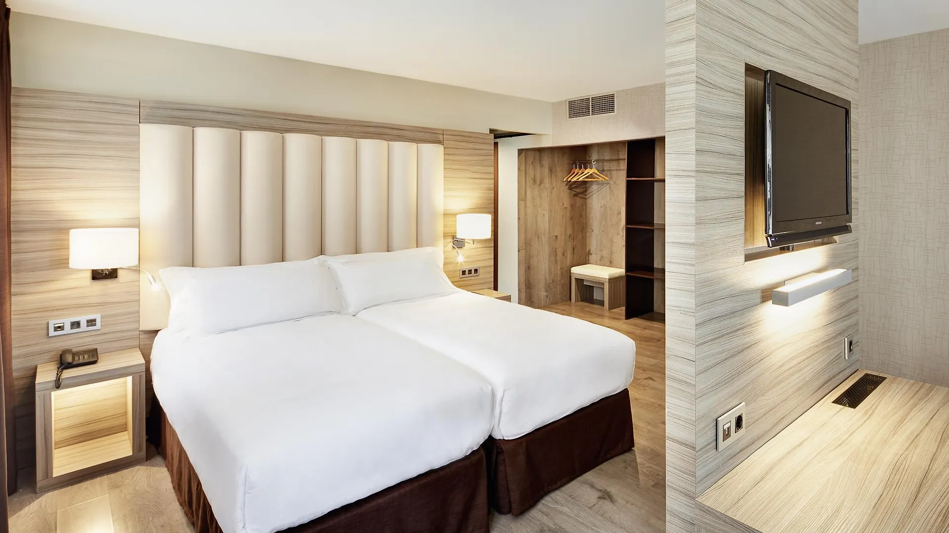 Gran Hotel Luna De Granada