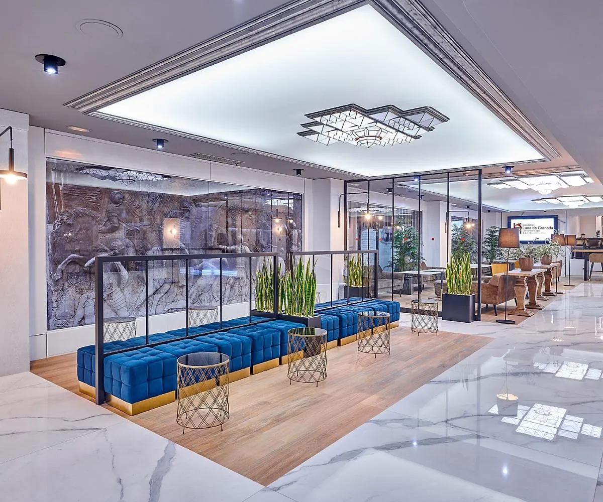 Gran Hotel Luna De Granada 4*,
