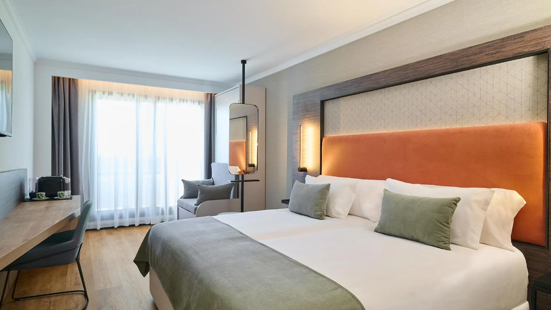 Gran Hotel Luna De Granada