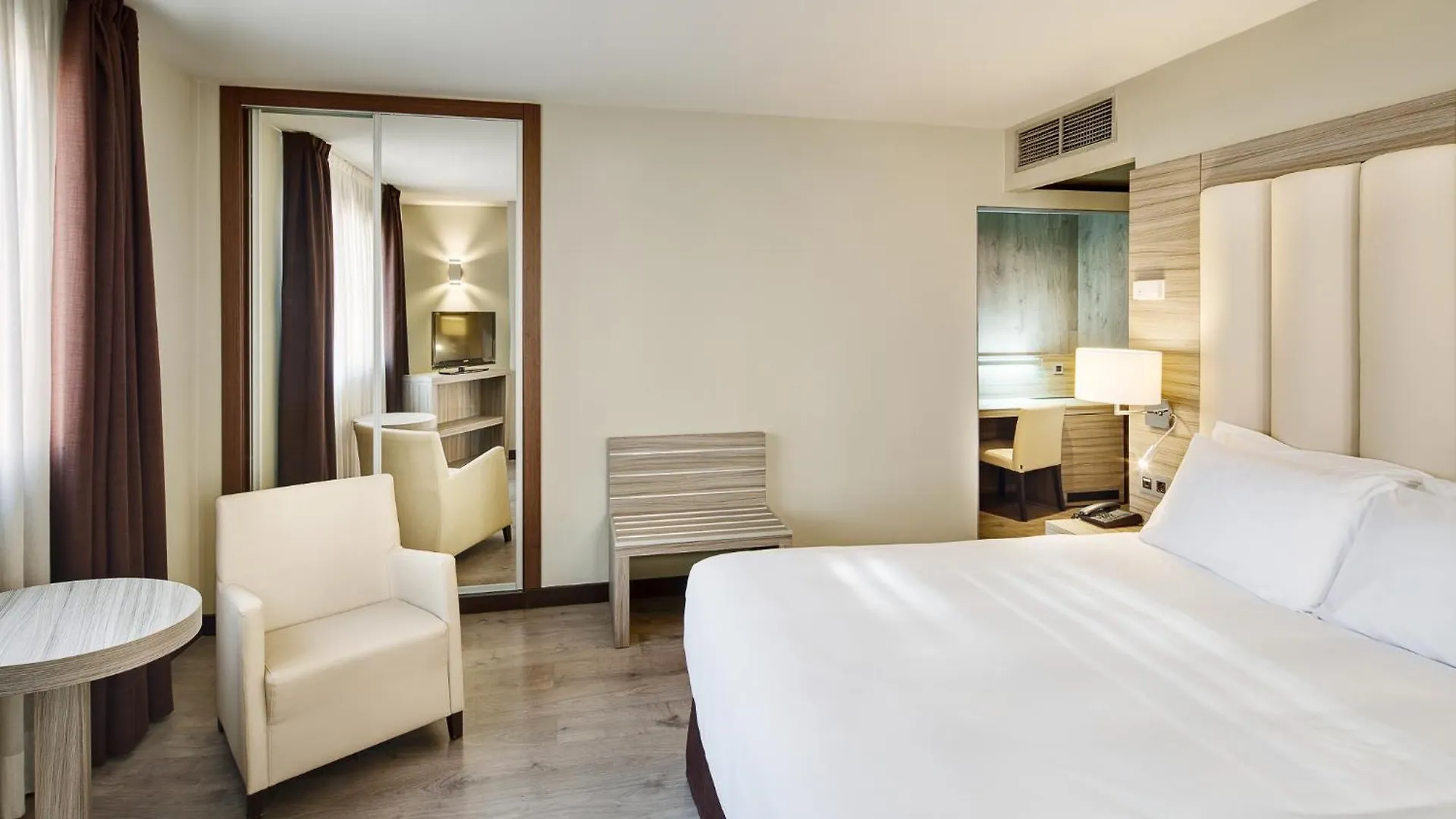 Gran Hotel Luna De Granada