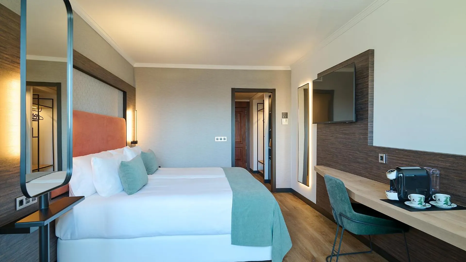 Gran Hotel Luna De Granada